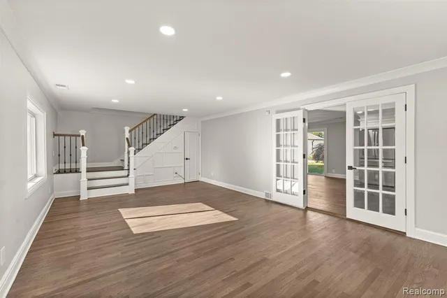 $399,900 | 3158 Lafayette Drive, Trenton, MI 48183