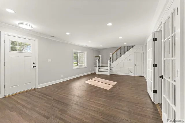 $399,900 | 3158 Lafayette Drive, Trenton, MI 48183