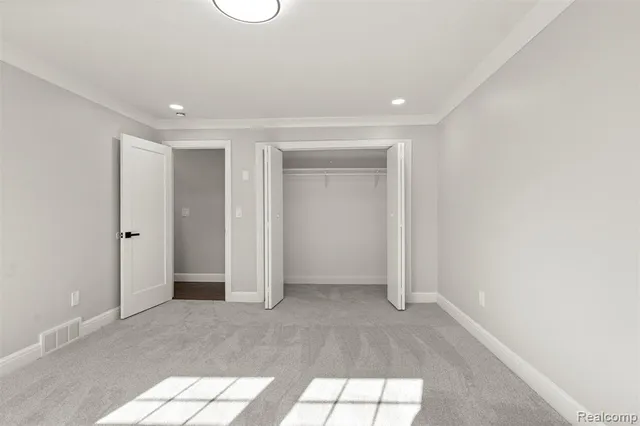 $399,900 | 3158 Lafayette Drive, Trenton, MI 48183