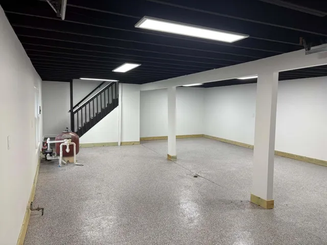 $399,900 | 3158 Lafayette Drive, Trenton, MI 48183