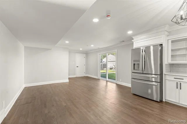 $399,900 | 3158 Lafayette Drive, Trenton, MI 48183