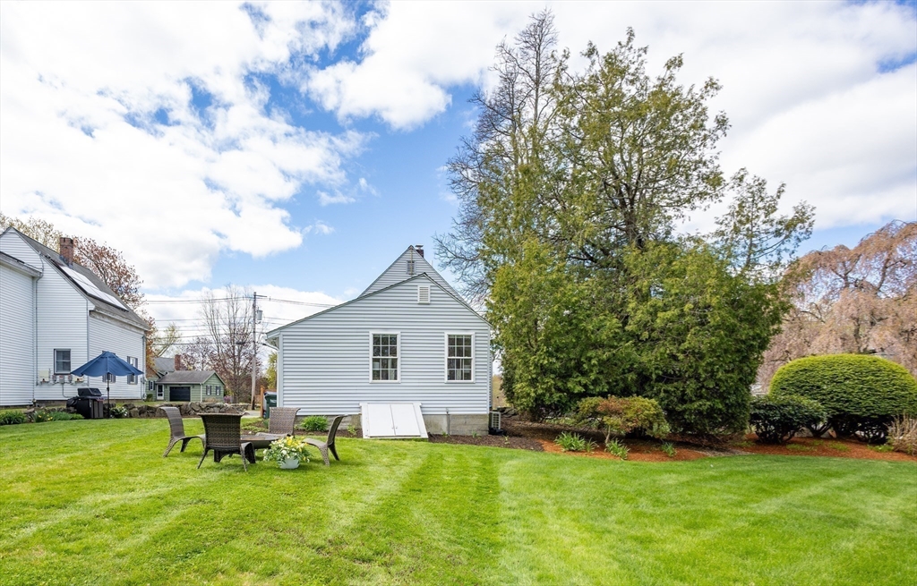 33 Pleasant Street Hopkinton, MA 01748 - Photo 32 of 39