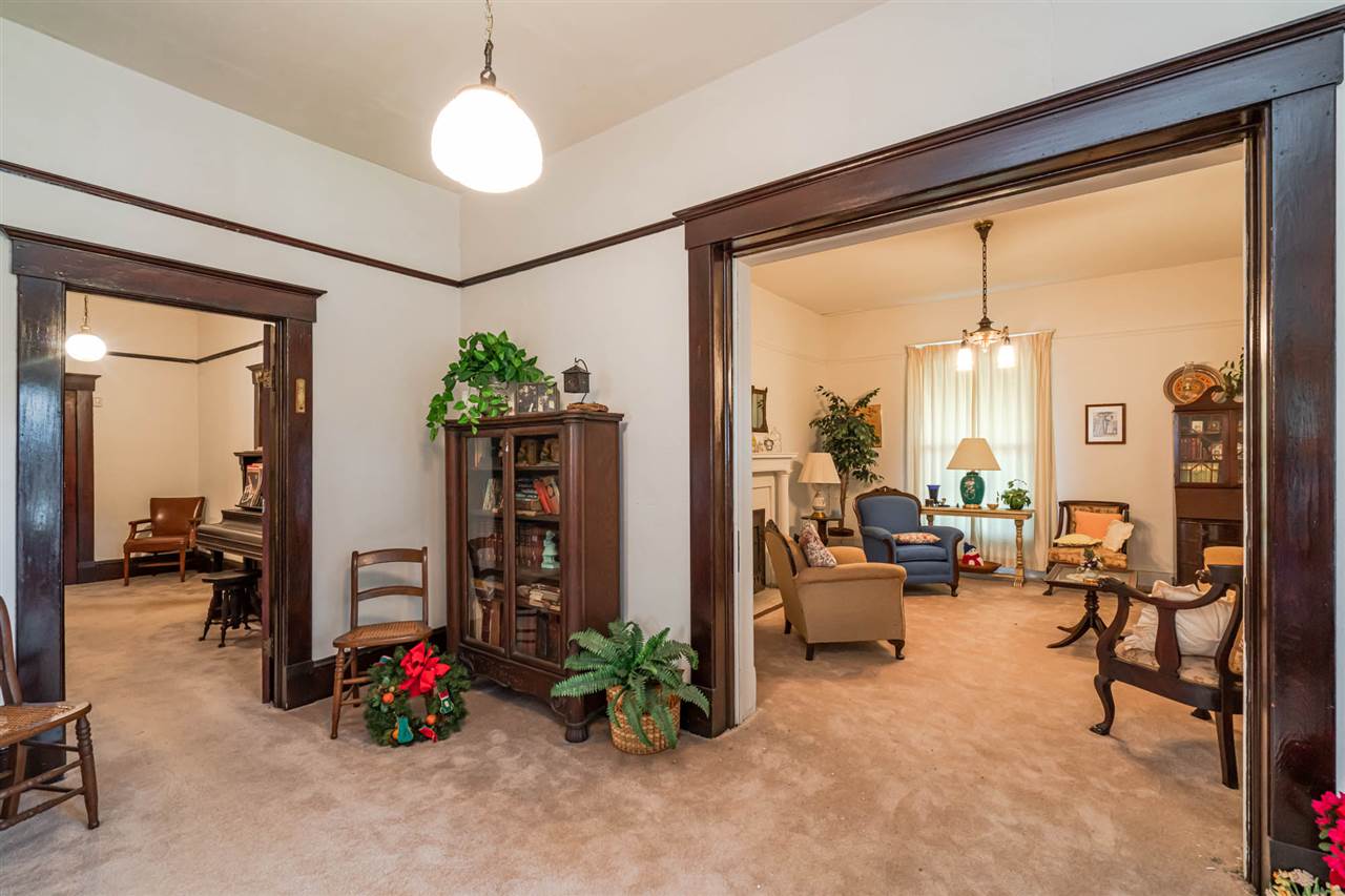 787 Main Street Wellford, SC 29385 - Photo 3 of 36 Gallery Image 3