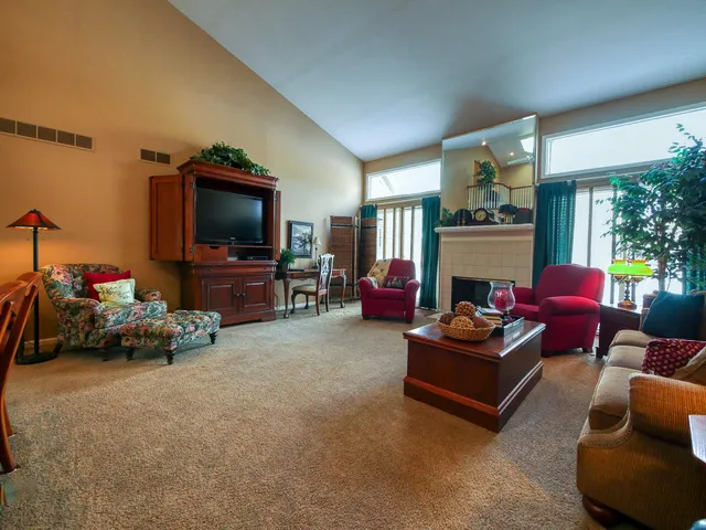 $345,000 | 16767 West Cobblestone, Macomb, MI 48042