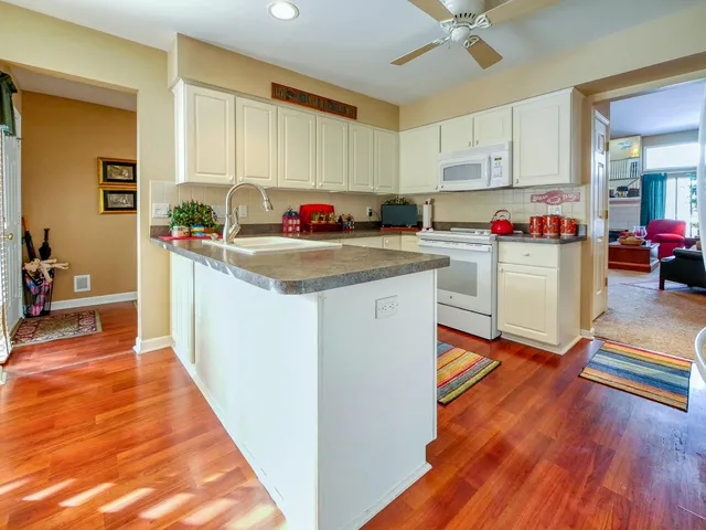 $345,000 | 16767 West Cobblestone, Macomb, MI 48042