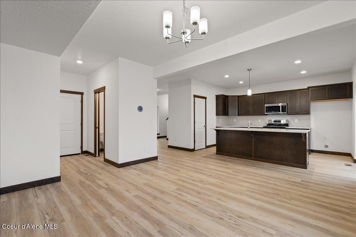 2902 North Neptune Street Post Falls, ID 83854 - Photo 12 of 37 Dining & Kitchen