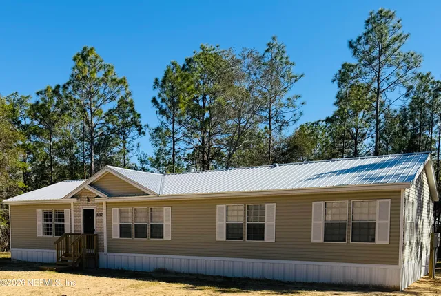 $1,800 | 5597 Acadia Street, Keystone Heights, FL 32656