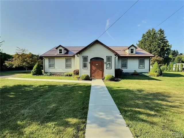 $299,900 | 997 McLean Road, Cortlandville, NY 13045