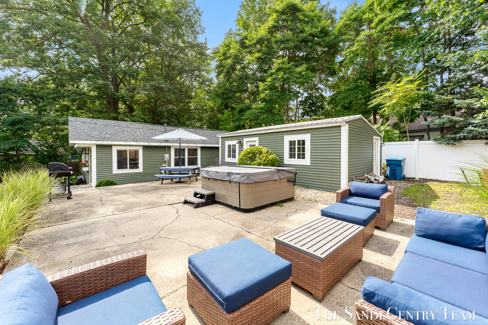 16837 Ferry Spring Lake, MI 49456 - Photo 31 of 36 ELY05130
