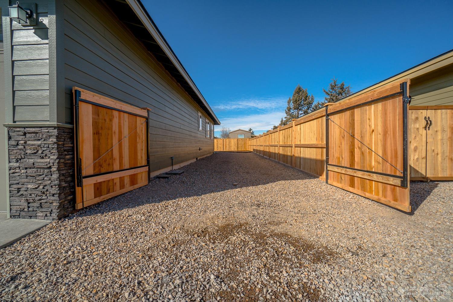 629 Northwest Rimrock Drive Redmond, OR 97756 - Photo 20 of 23 Additional Photo