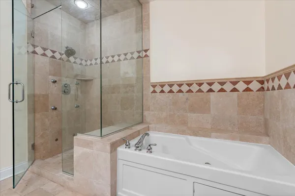 $3,000 | 4141 North Kedzie Avenue, Unit 306, Chicago, IL 60618