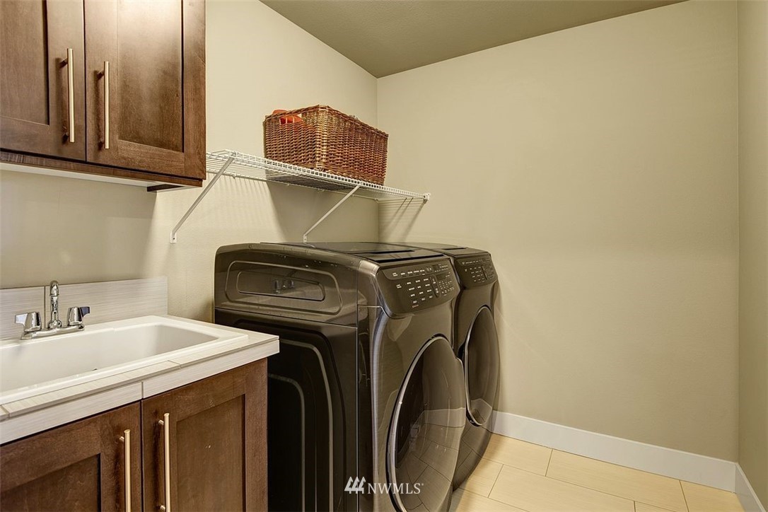8831 Northeast 202nd Place Bothell, WA 98011 - Photo 22 of 25 Gallery Image 22