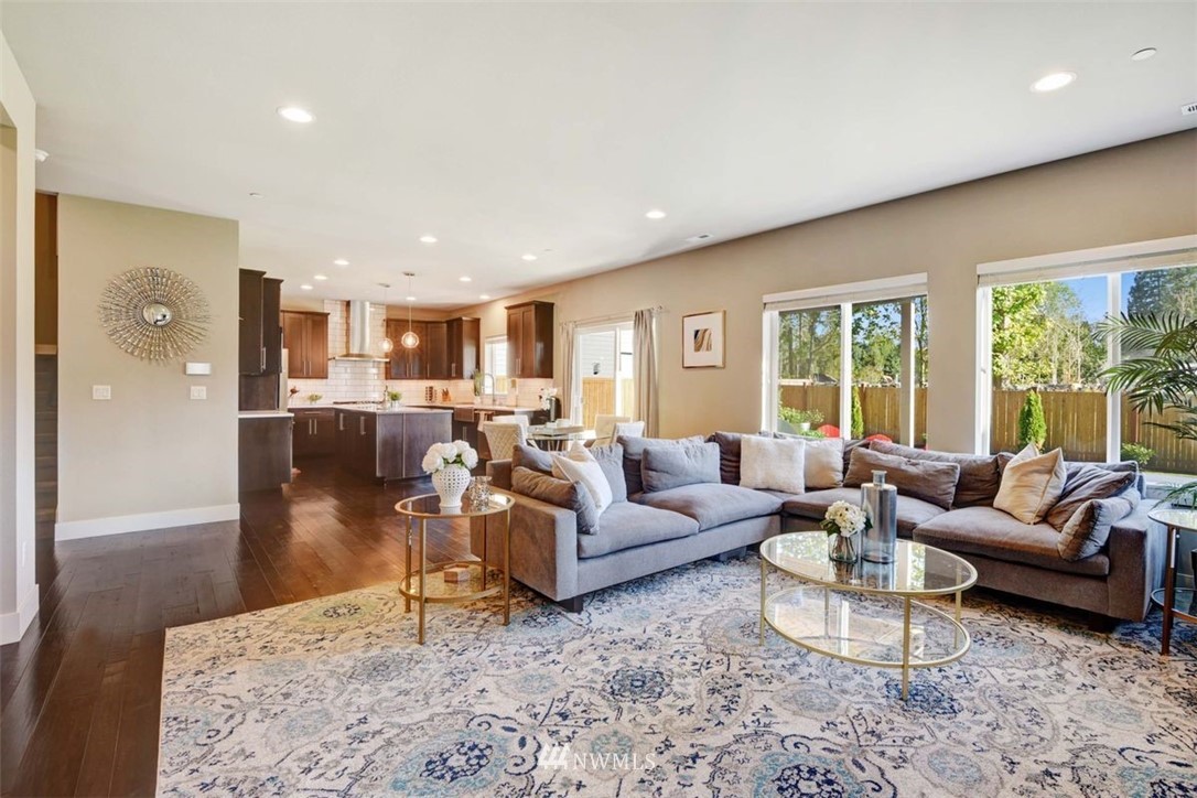 8831 Northeast 202nd Place Bothell, WA 98011 - Photo 4 of 25 Gallery Image 4