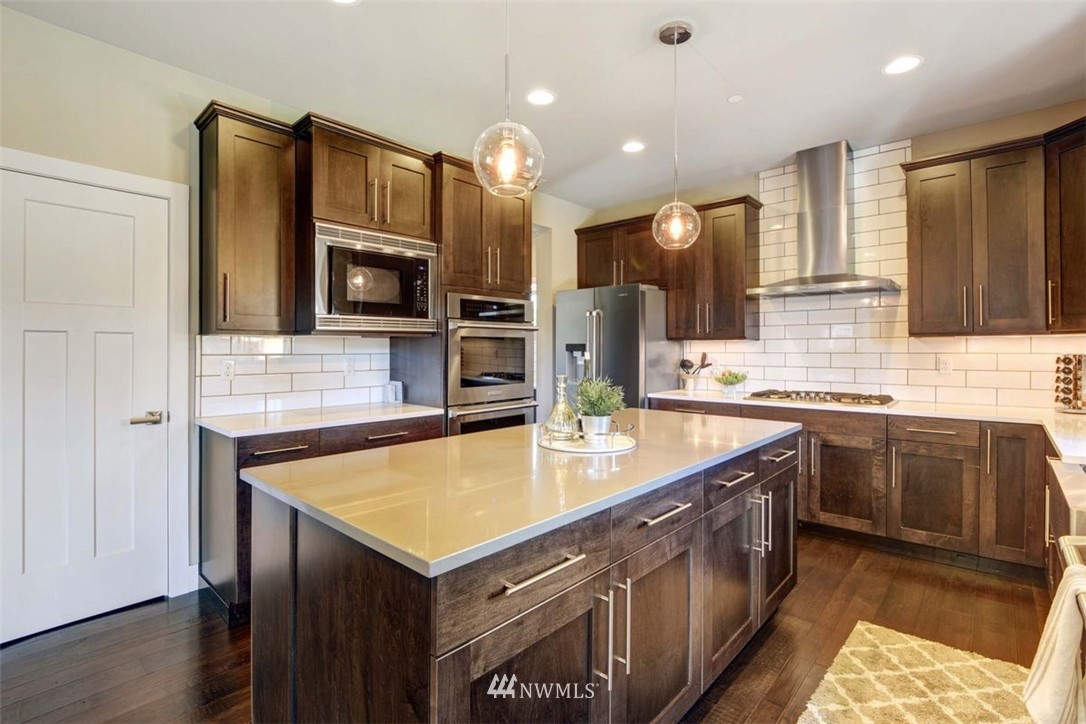 8831 Northeast 202nd Place Bothell, WA 98011 - Photo 7 of 25 Gallery Image 7