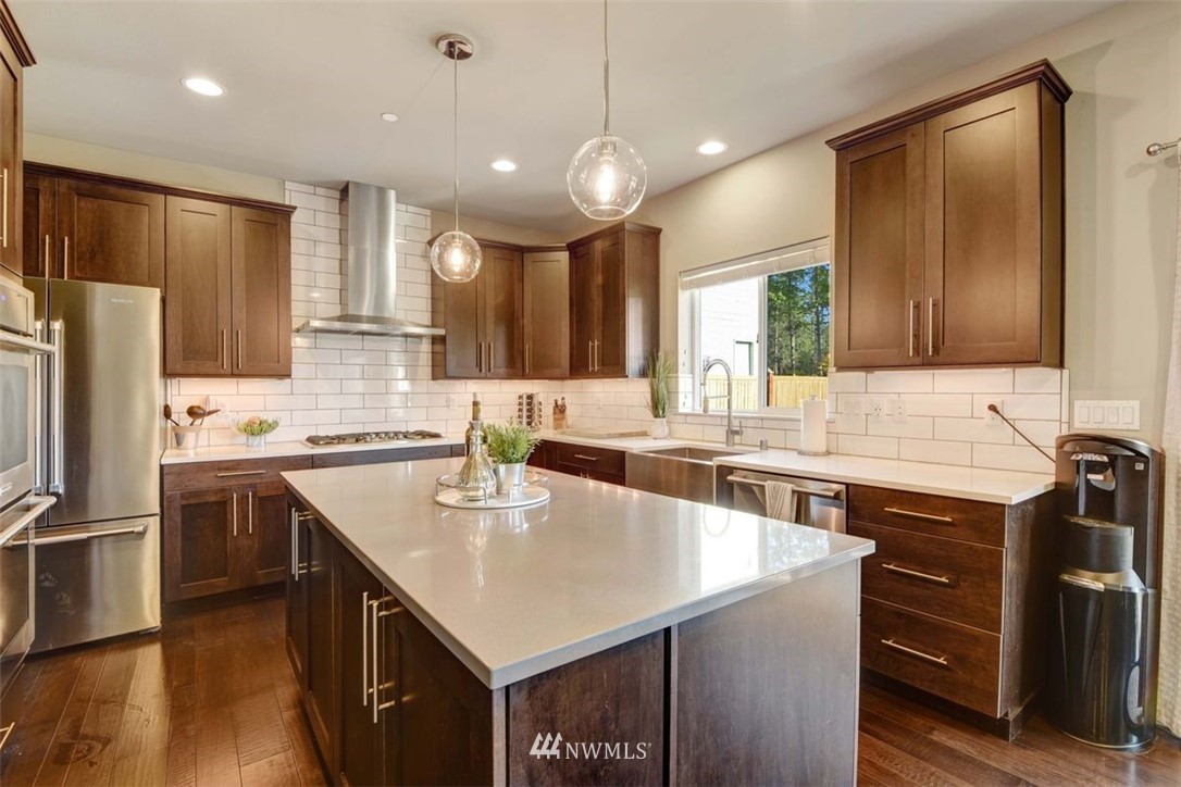 8831 Northeast 202nd Place Bothell, WA 98011 - Photo 9 of 25 Gallery Image 9