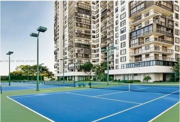 a view of a tennis court