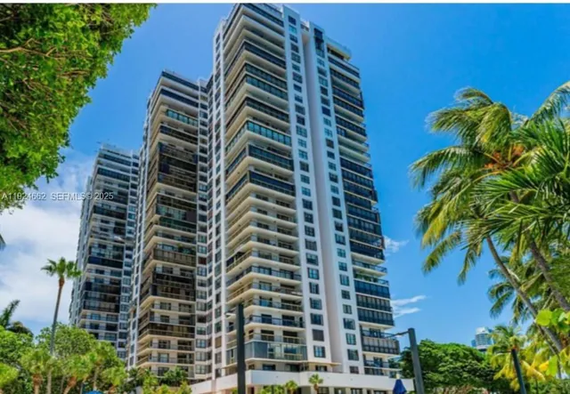 $3,650 | 2333 Brickell Avenue, Unit 1814, Miami, FL 33129