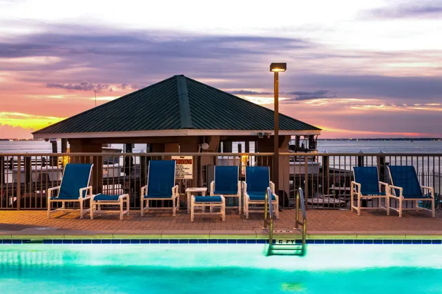 $4,000 | 5 Calhoun Avenue, Unit 606, Destin, FL 32541