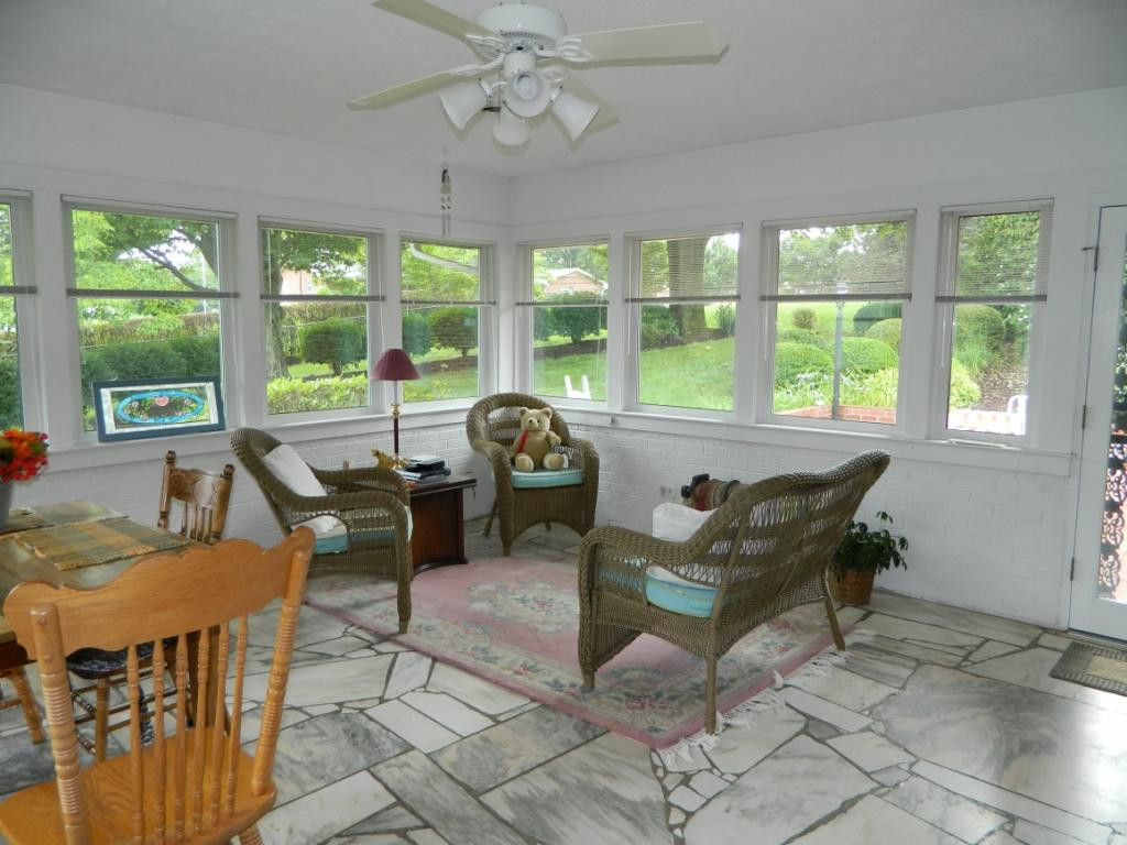 2132 Heatherly Road Kingsport, TN 37660 - Photo 11 of 32 Sunroom
