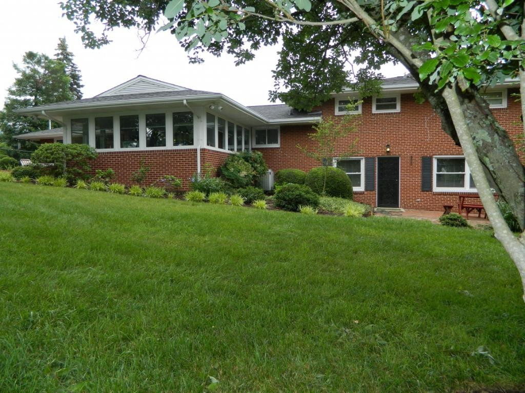 2132 Heatherly Road Kingsport, TN 37660 - Photo 32 of 32 Rear View