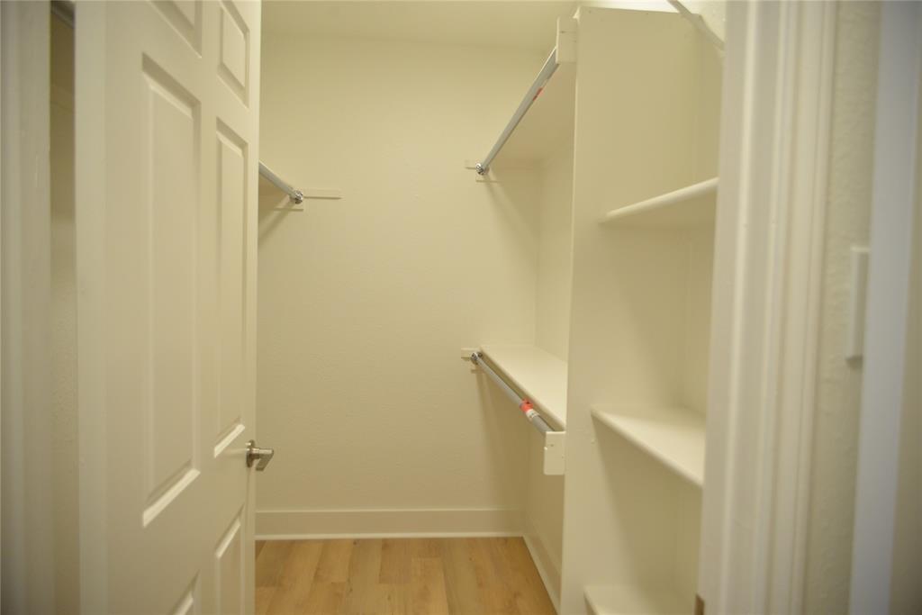 4501 Druid Lane, Unit 124 Dallas, TX 75205 - Photo 10 of 14 a bathroom with a shower