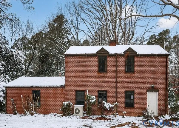 $58,300 | 119 Church Street, Alberta, VA 23821