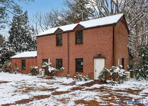 $58,300 | 119 Church Street, Alberta, VA 23821