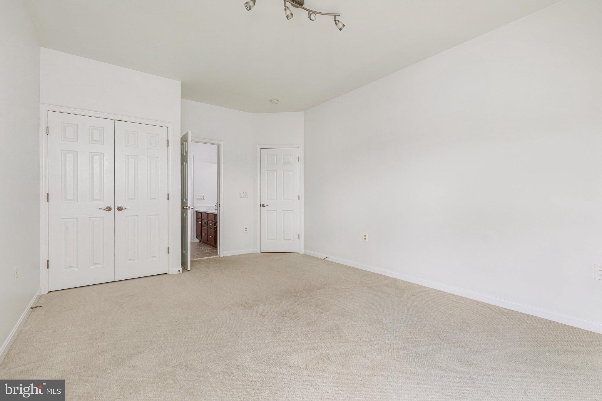 38786 Rambling Farm Drive Hamilton, VA 20158 - Photo 53 of 97