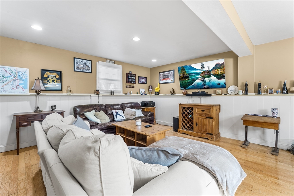 20 Edith Road Weymouth, MA 02189 - Photo 14 of 36