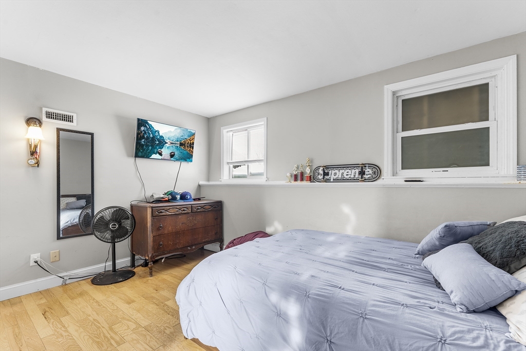 20 Edith Road Weymouth, MA 02189 - Photo 18 of 36