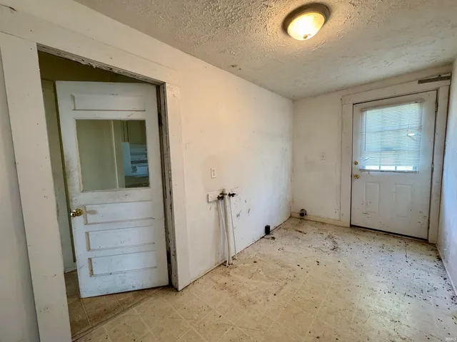 $49,900 | 313 East South B Street, Gas City, IN 46933