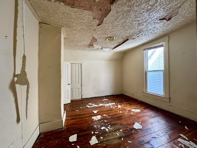 $49,900 | 313 East South B Street, Gas City, IN 46933