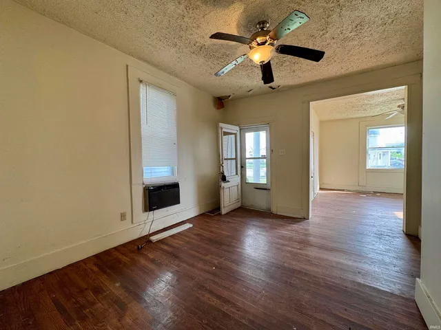 $49,900 | 313 East South B Street, Gas City, IN 46933