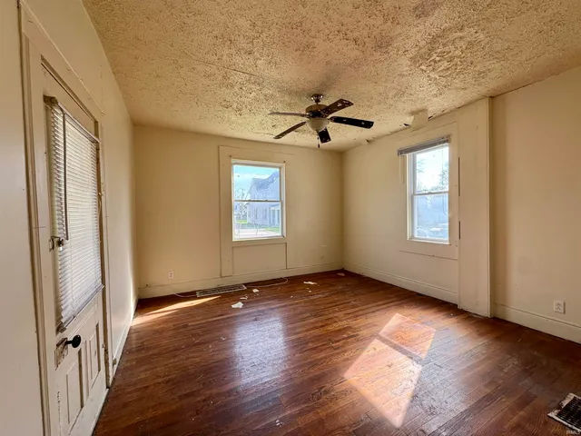 $49,900 | 313 East South B Street, Gas City, IN 46933