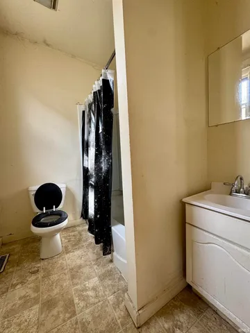 $49,900 | 313 East South B Street, Gas City, IN 46933