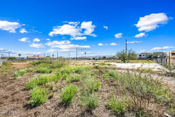 $249,900 | 764 West Broadway Road, Unit 2, Phoenix, AZ 85041