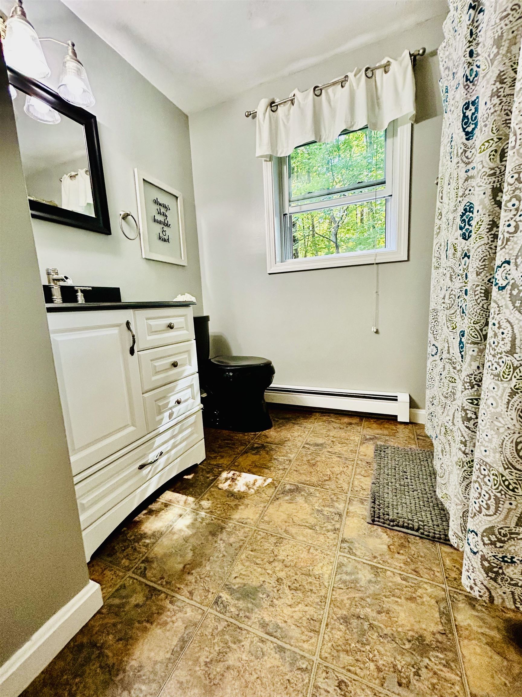 199 Main Street Sandown, NH 03873 - Photo 11 of 33 Gallery Image 11