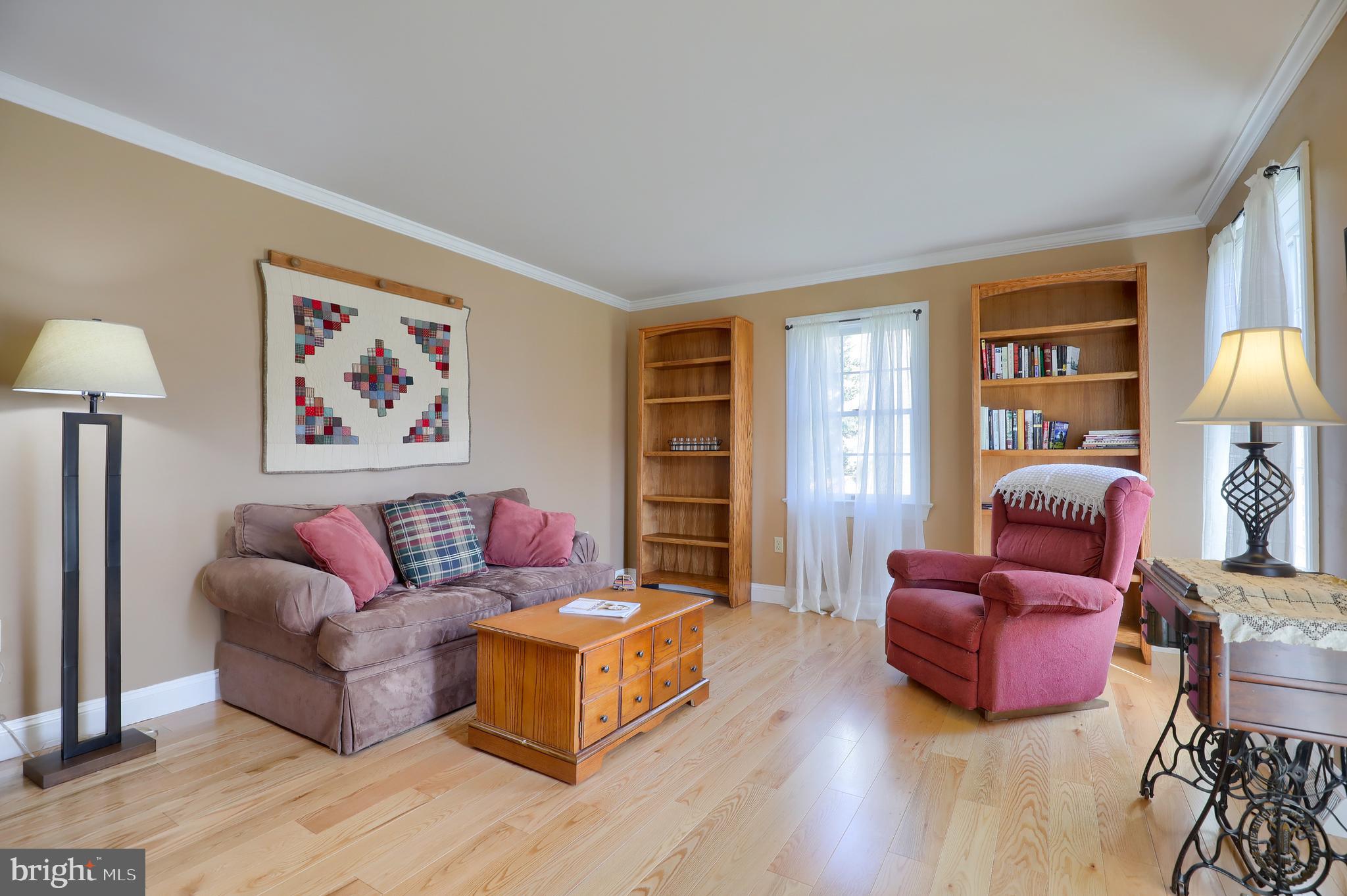 2645 Hazelwood Road Lancaster, PA 17601 - Photo 4 of 45