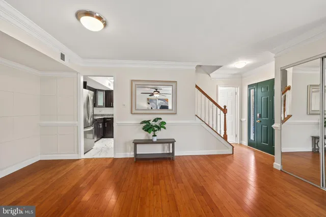 $399,900 | 4599 Logsdon Drive, Unit 37, Annandale, VA 22003