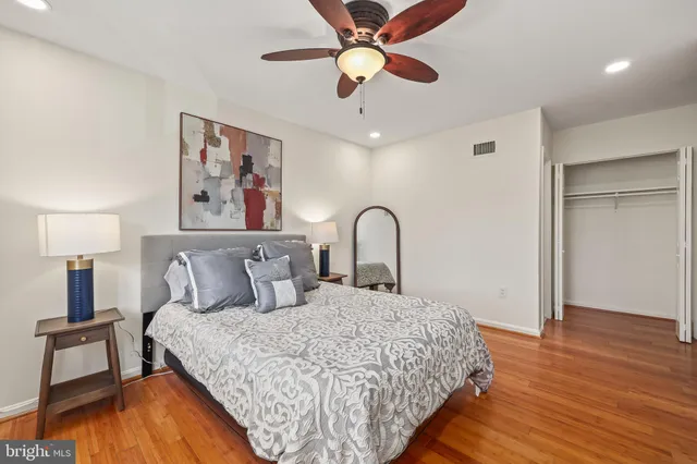 $399,900 | 4599 Logsdon Drive, Unit 37, Annandale, VA 22003