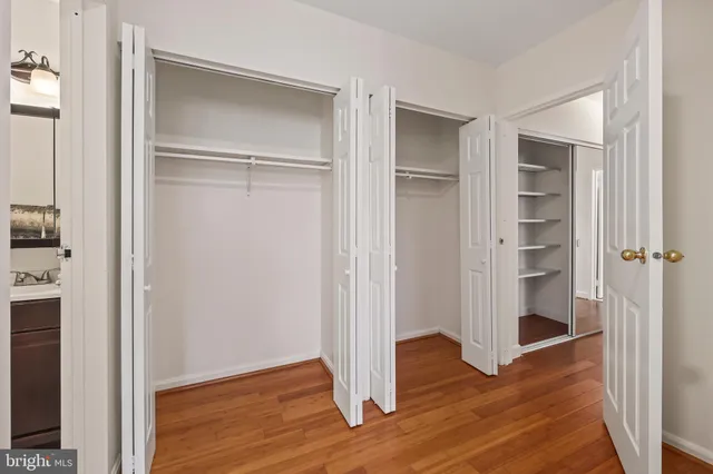 $399,900 | 4599 Logsdon Drive, Unit 37, Annandale, VA 22003