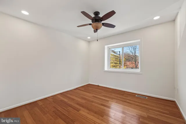 $399,900 | 4599 Logsdon Drive, Unit 37, Annandale, VA 22003