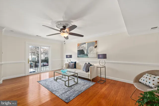 $399,900 | 4599 Logsdon Drive, Unit 37, Annandale, VA 22003