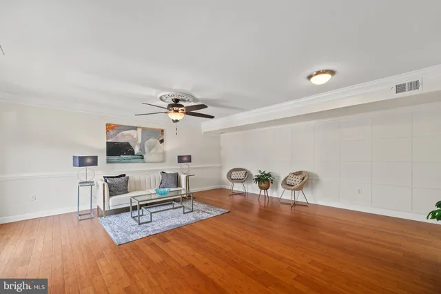 $399,900 | 4599 Logsdon Drive, Unit 37, Annandale, VA 22003