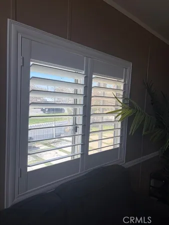 a view of empty room with window