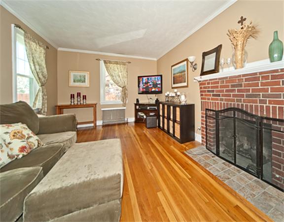 26 Wingate Road Boston, MA 02136 - Photo 3 of 18 Gallery Image 3