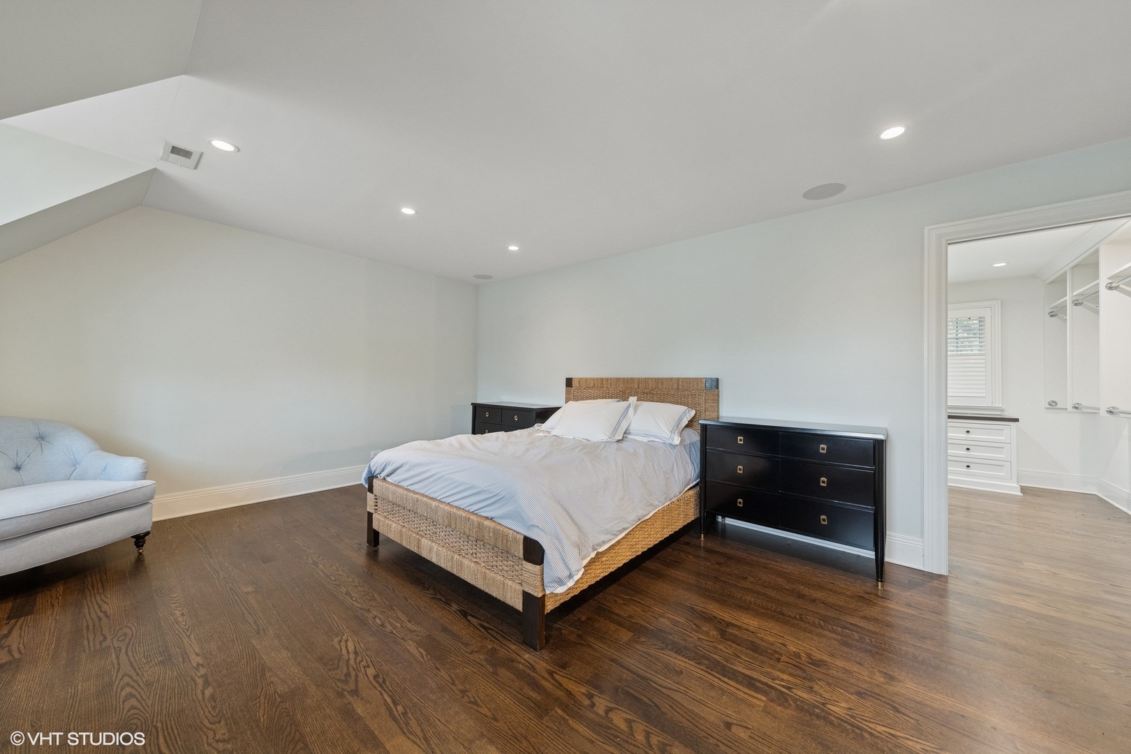 6 Tartan Ridge Road Burr Ridge, IL 60527 - Photo 16 of 41 a bedroom with a bed and wooden floor