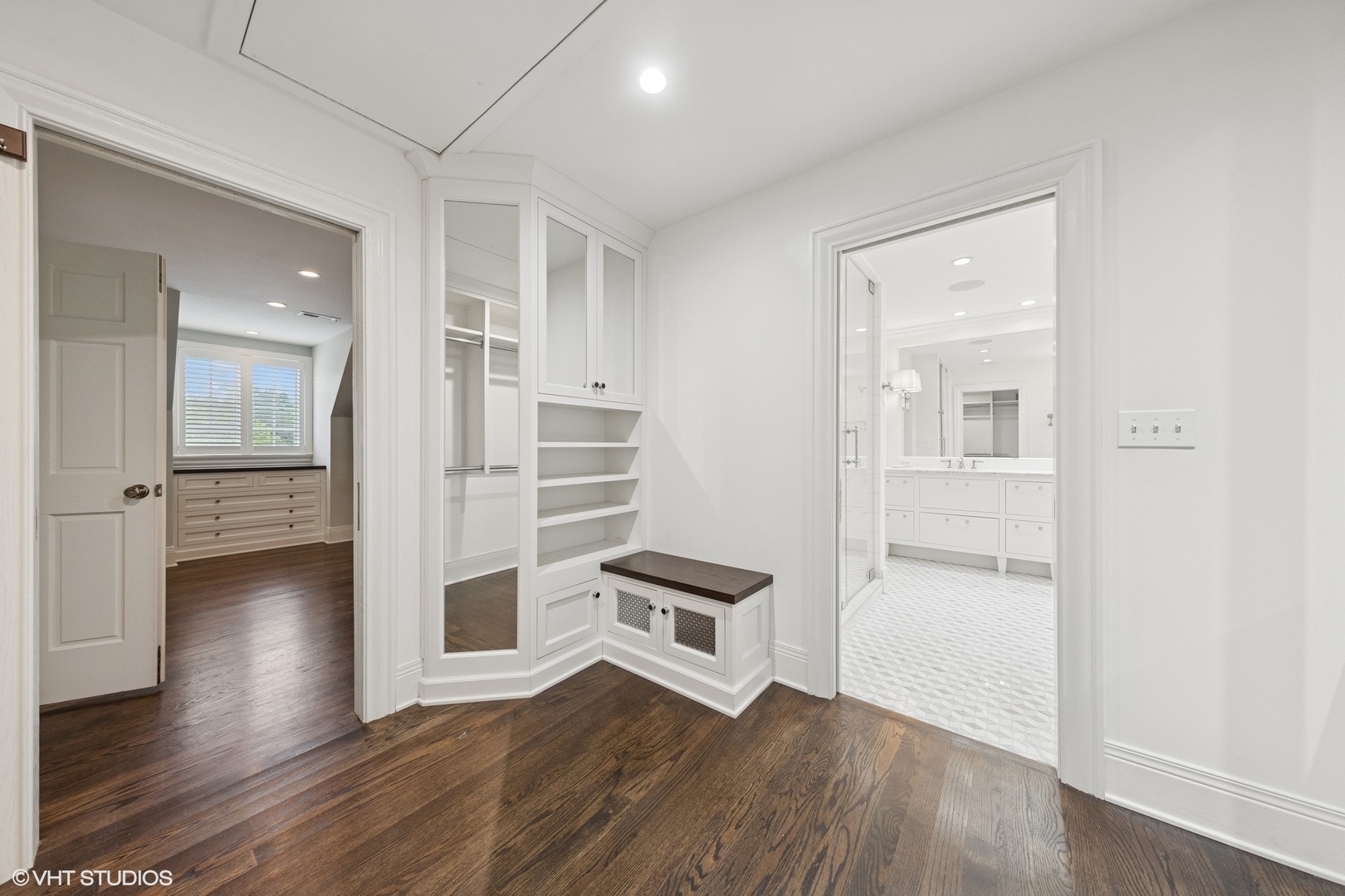 6 Tartan Ridge Road Burr Ridge, IL 60527 - Photo 18 of 41 wooden floor in an empty room with a window