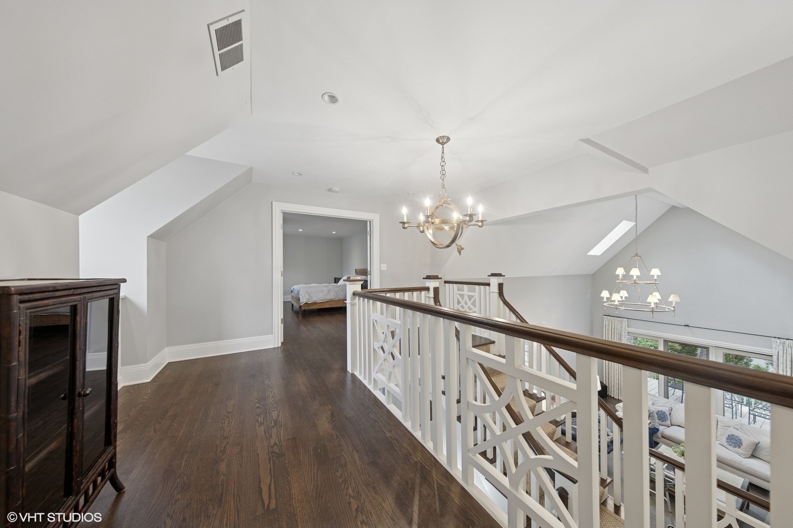 6 Tartan Ridge Road Burr Ridge, IL 60527 - Photo 22 of 41 a view of a hallway with wooden floor and staircase