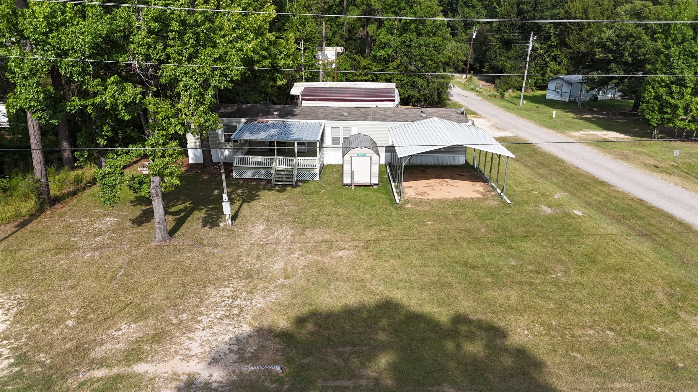 651 Harbor Point Drive Trinity, TX 75862 - Photo 4 of 41 Gallery Image 4